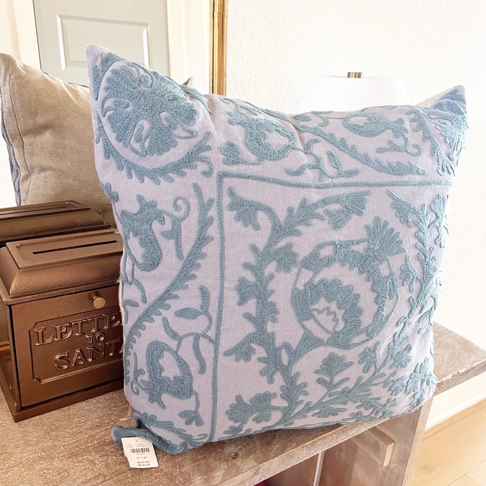 New Anthropologie Hand-Embroidered Emilie Suzani Throw Pillow - Picture 2 of 4
